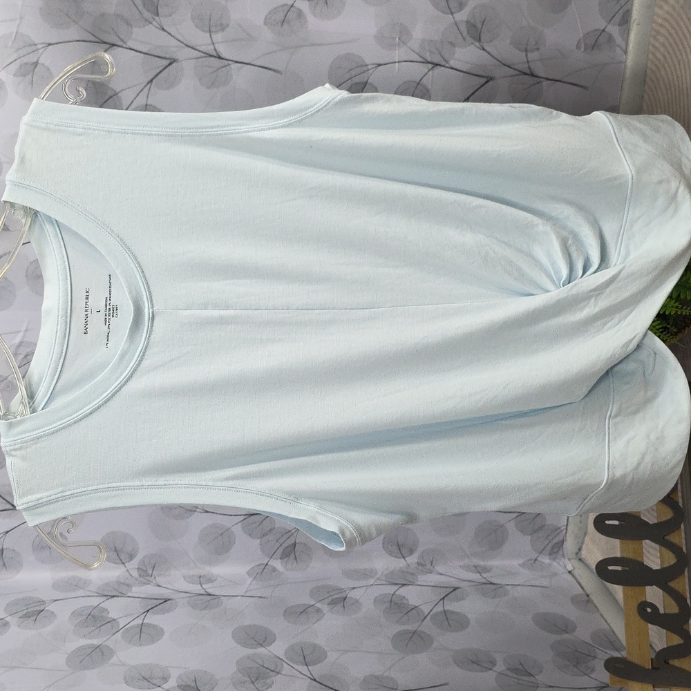 Banana Republic Twist Hem Tank - Picture 3 of 6